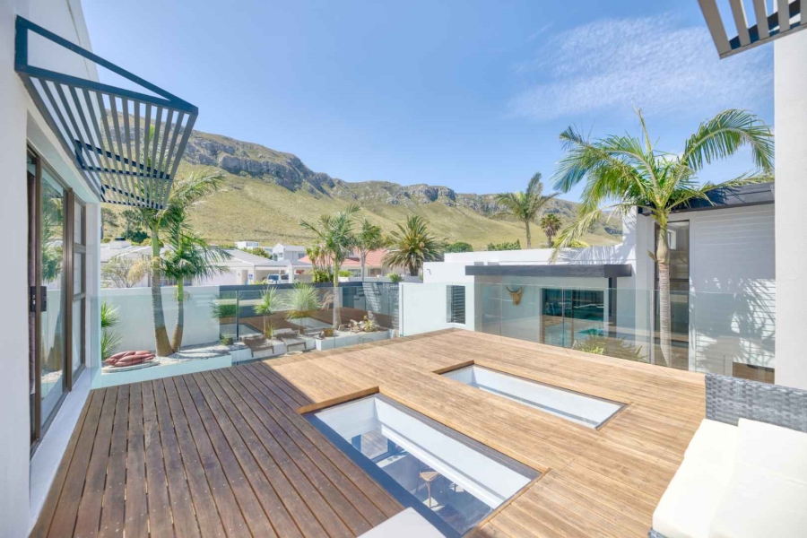4 Bedroom Property for Sale in Hermanus Heights Western Cape